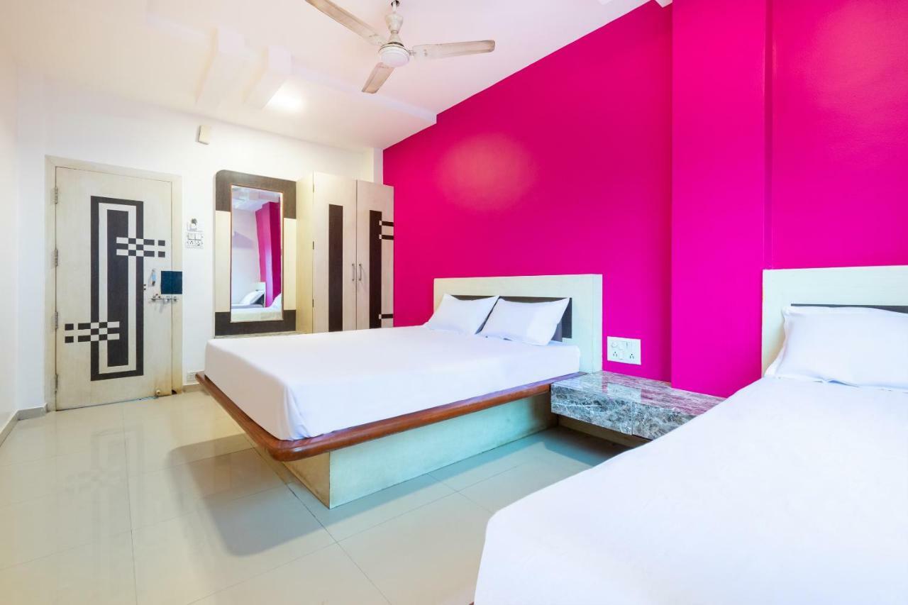 Spot On 42793 Hotel Gurukrupa Ширди Екстериор снимка
